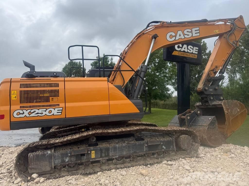 CASE CX 250 E Escavadeiras de esteiras