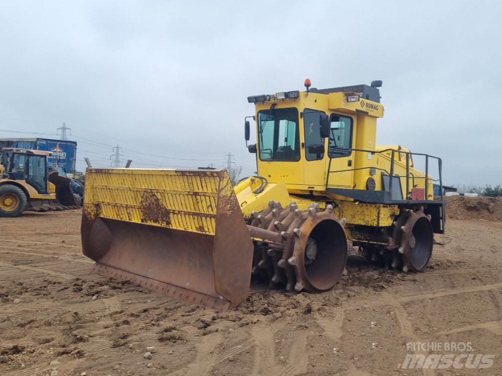 Bomag BC722RB2 Saltitões