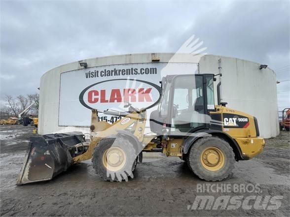CAT 906M Carregadeiras de rodas