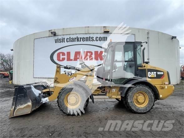CAT 906M Carregadeiras de rodas