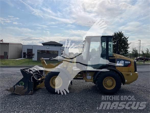 CAT 906M Carregadeiras de rodas