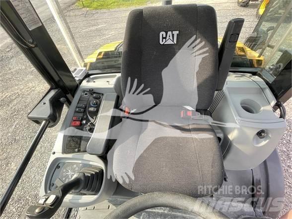 CAT 906M Carregadeiras de rodas