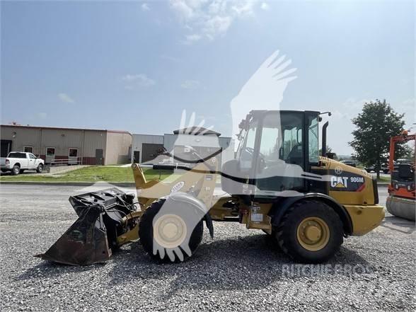 CAT 906M Carregadeiras de rodas
