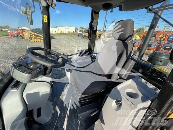 CAT 906M Carregadeiras de rodas
