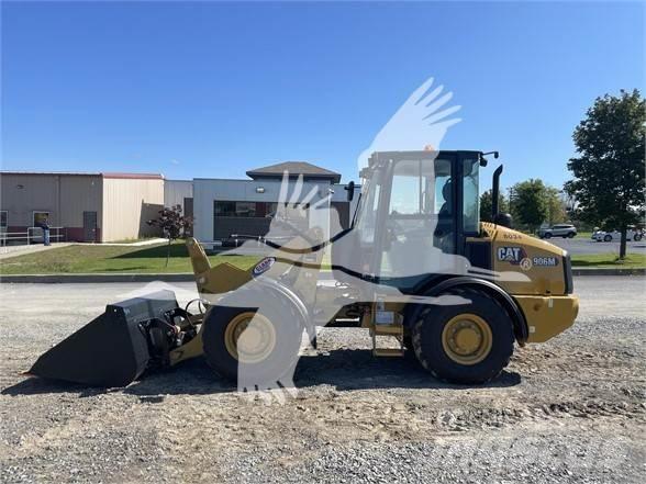 CAT 906M Carregadeiras de rodas