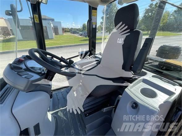 CAT 906M Carregadeiras de rodas