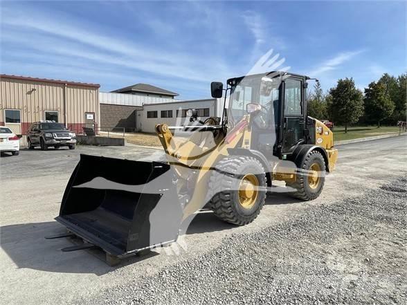 CAT 906M Carregadeiras de rodas