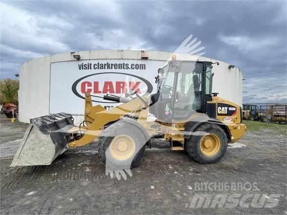 CAT 908M Carregadeiras de rodas