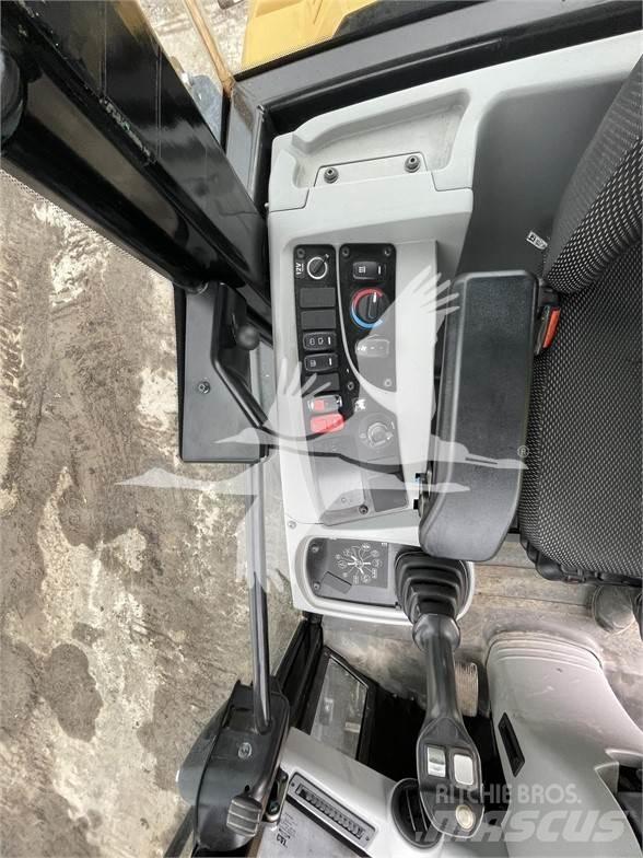 CAT 908M Carregadeiras de rodas