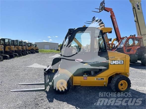 JCB 35 Manipulador telescópico