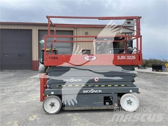 SkyJack SJ3226 Elevadores de tesoura
