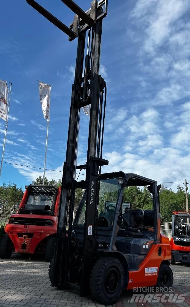 Toyota 02-8 FG F 25 Empilhadores a gás