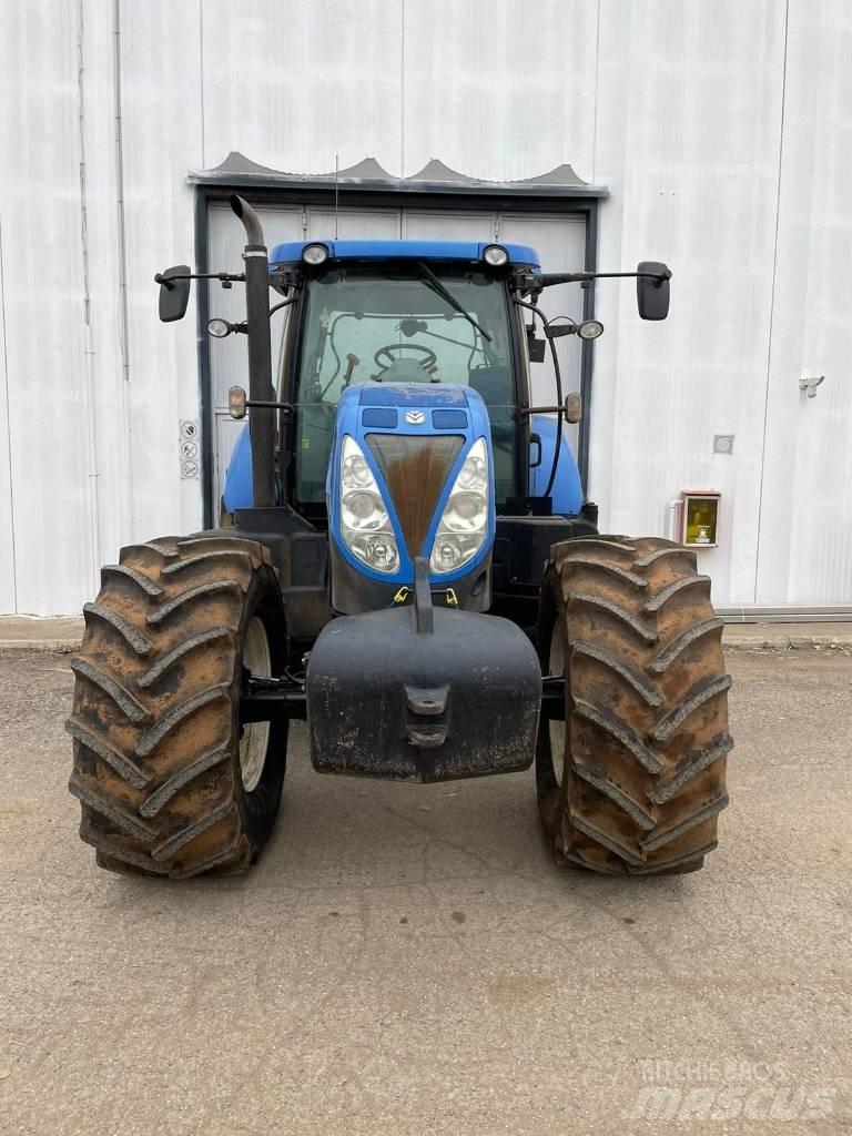New Holland T 7.210 Tratores Agrícolas usados