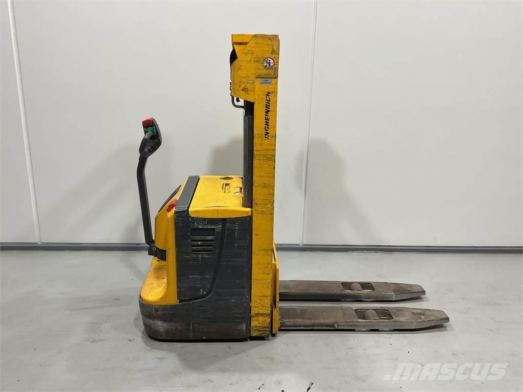 Jungheinrich EJC12 Self propelled stackers