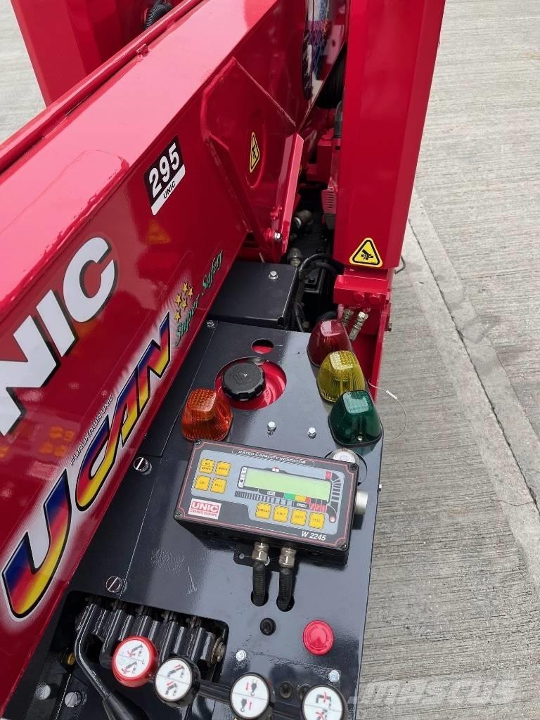 Unic URW 295 Mini gruas