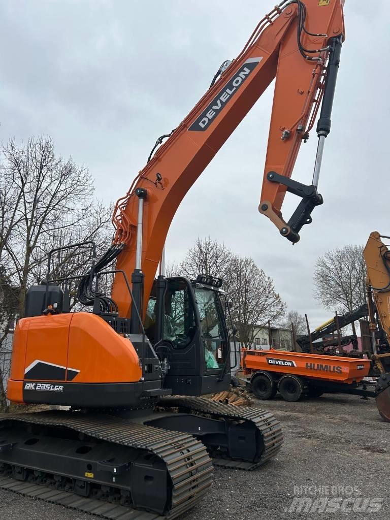 Develon DX 235 LCR-7 Escavadeiras de esteiras