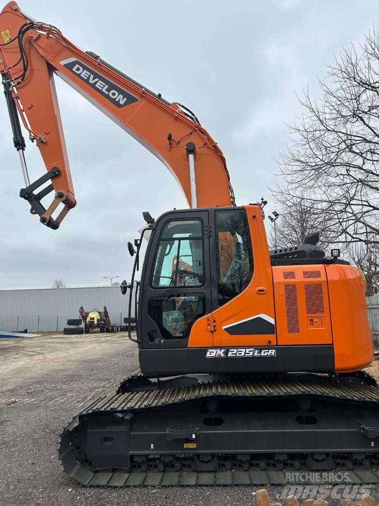 Develon DX 235 LCR-7 Escavadeiras de esteiras