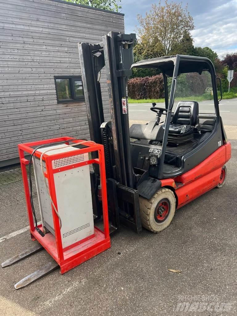 Linde E30-01 Empilhadores eléctricos