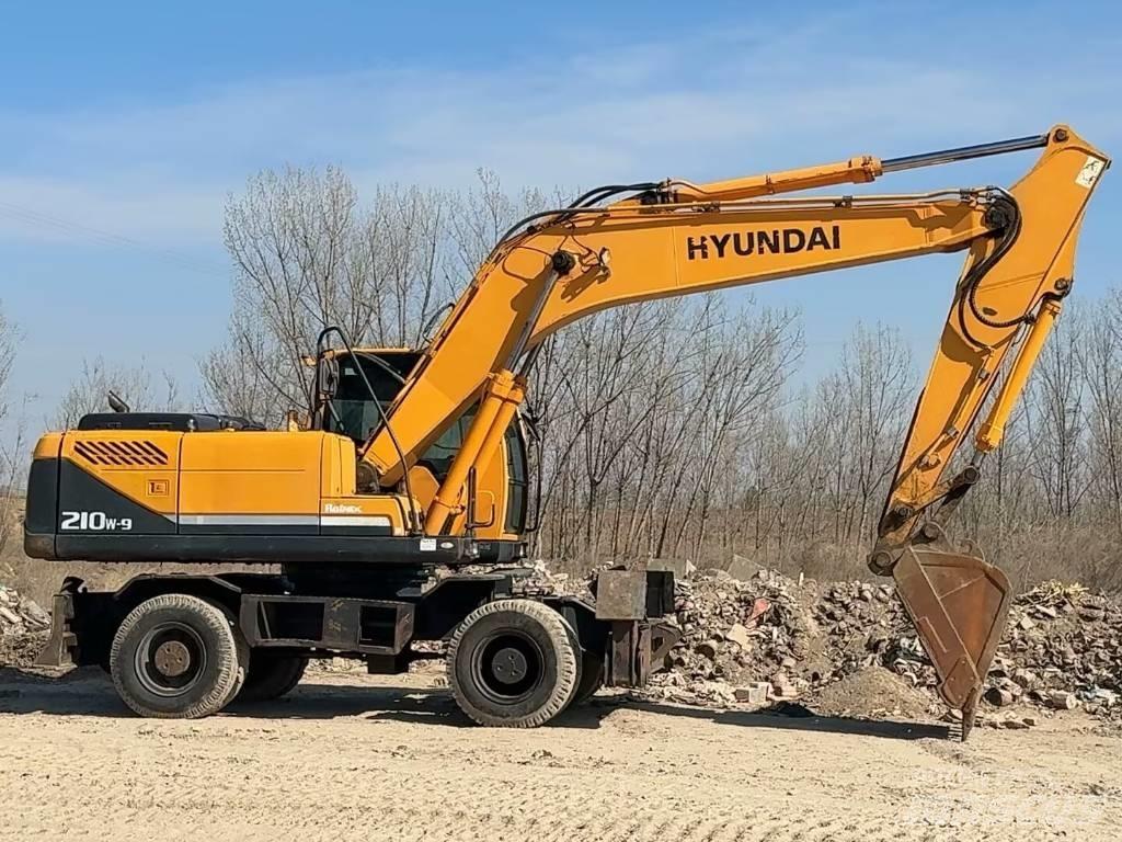 Hyundai R210W-9 Escavadoras de rodas