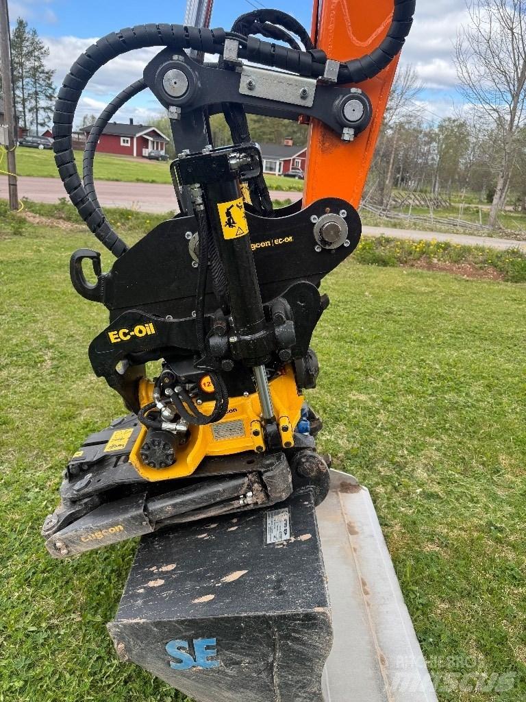 Develon DX 85 R-7 Escavadoras Midi 7t - 12t