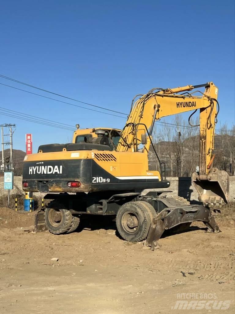 Hyundai R210W-9 Escavadoras de rodas