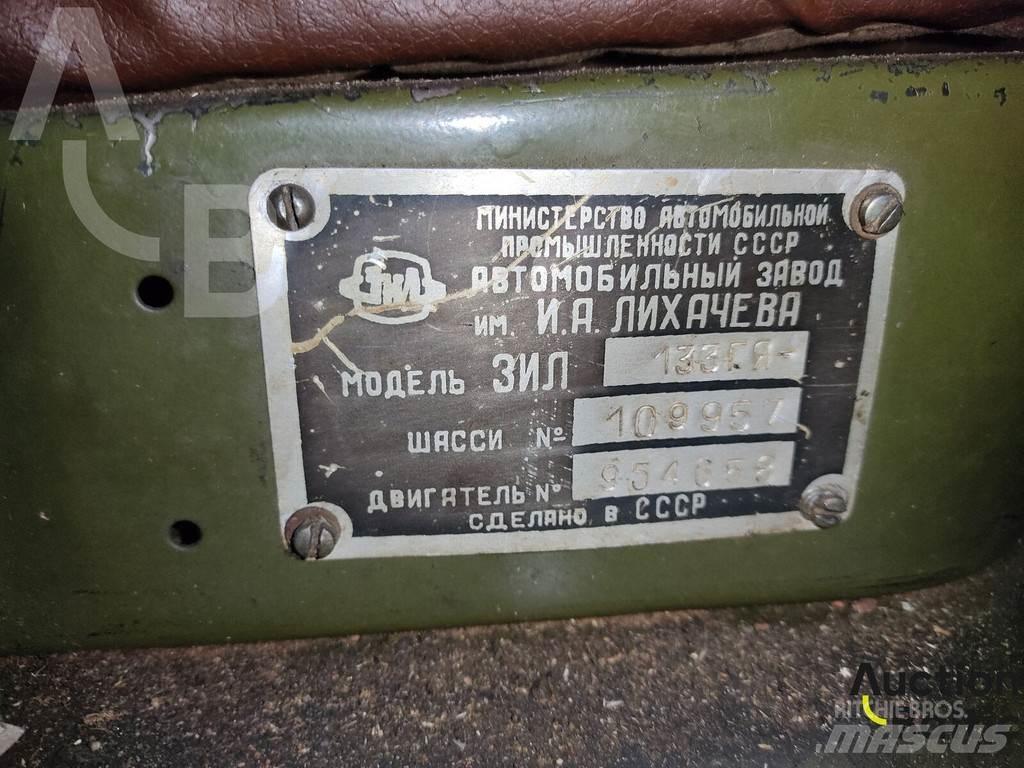 ZIL 133 Gruas Todo terreno