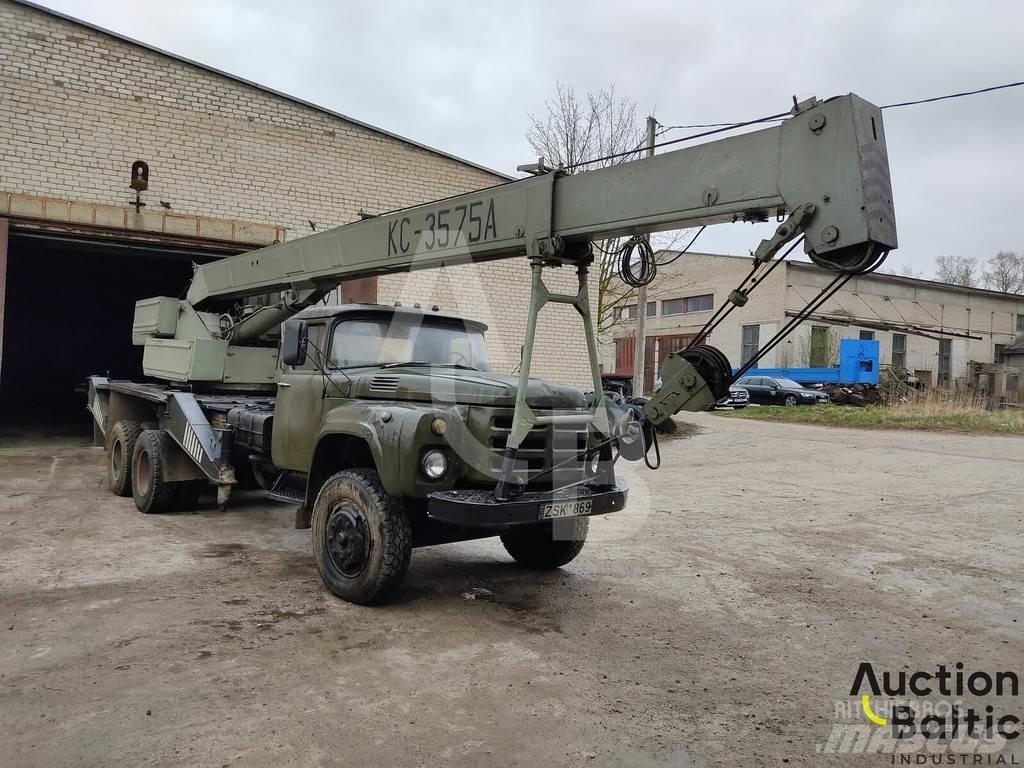 ZIL 133 Gruas Todo terreno