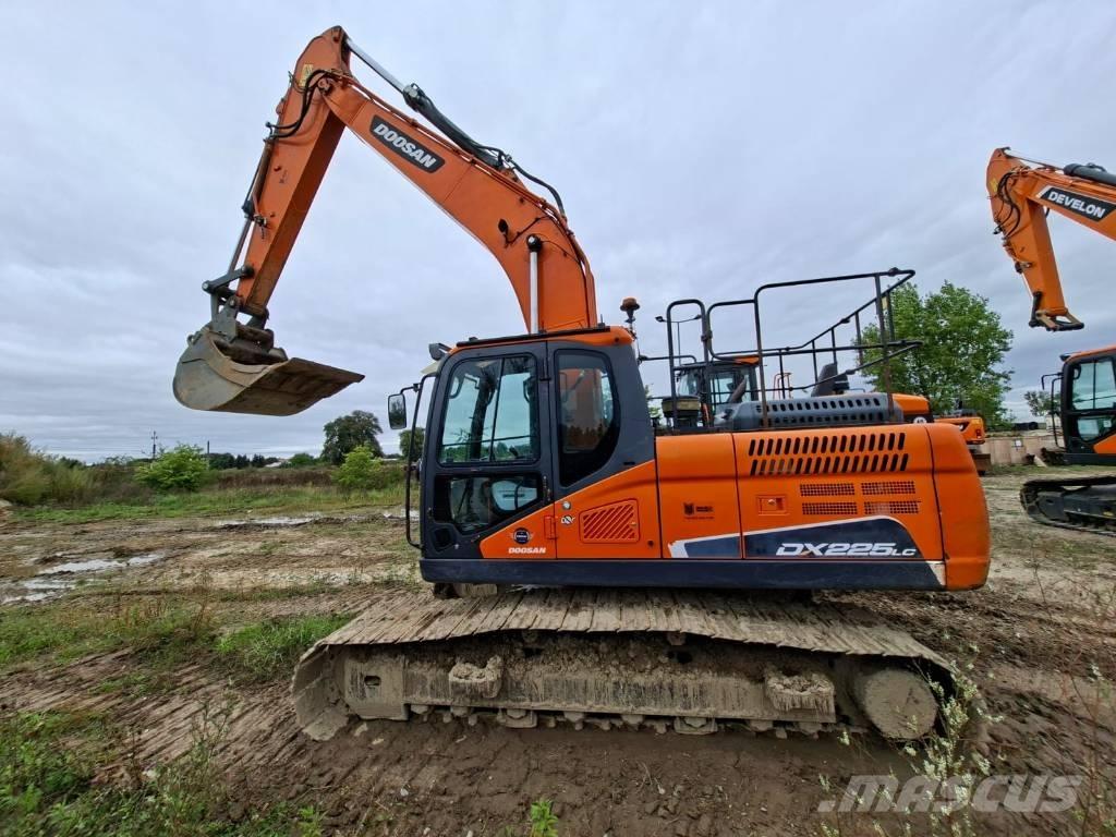 Doosan DX 225 LC-5 Escavadeiras de esteiras
