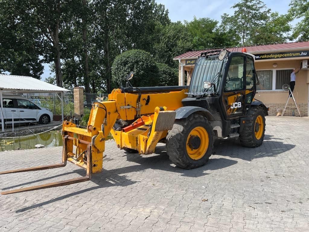 JCB 540-140 Manipulador telescópico