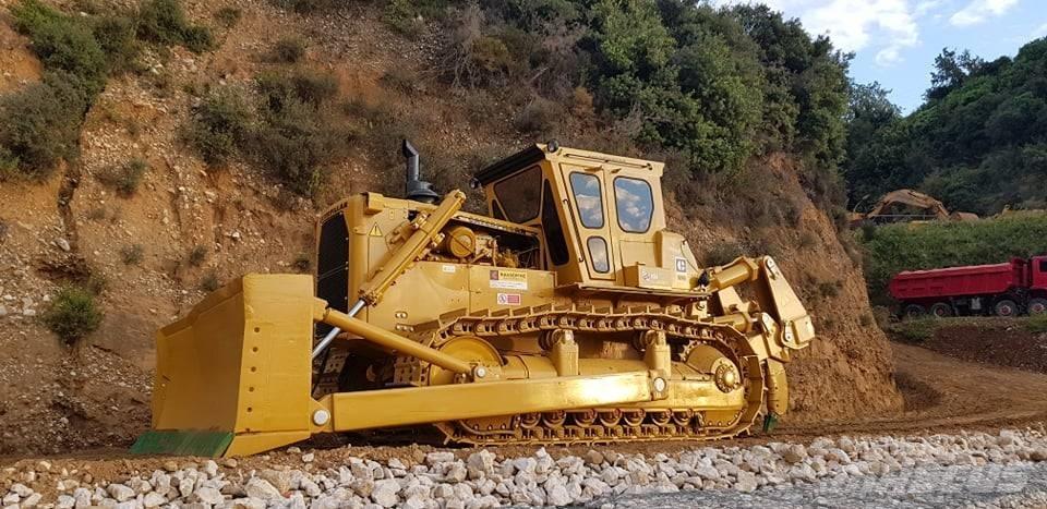 CAT D9G Dozers - Tratores rastos