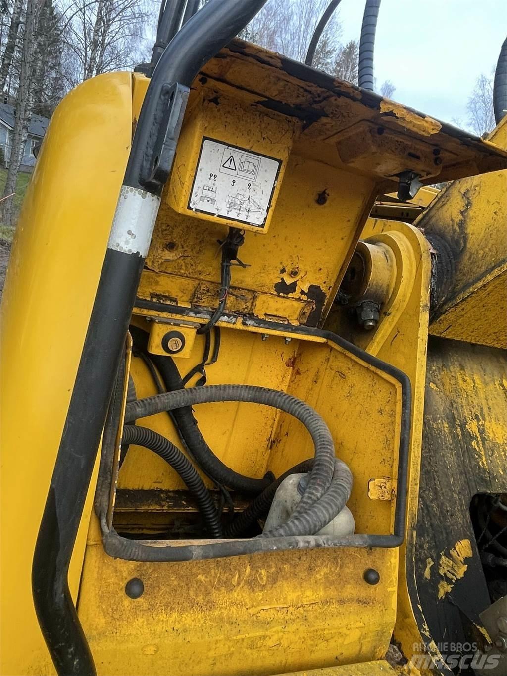 JCB JS 200 LC Escavadeiras de esteiras