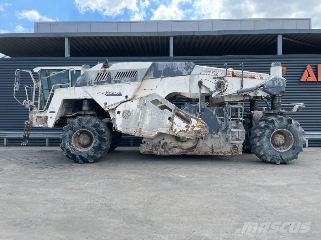 Wirtgen WR 2401 Recicladores de asfalto