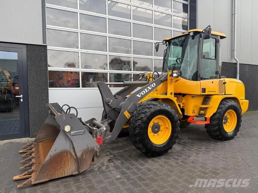Volvo L30G Carregadeiras de rodas