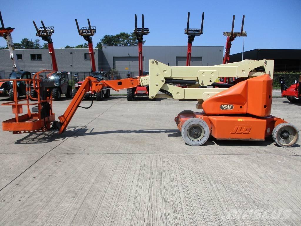 JLG E400 AJPN (146) Plataformas de braço compactas auto-propulsão