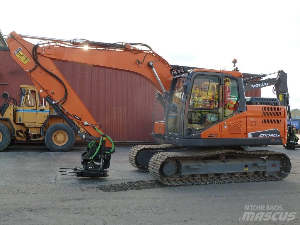 Doosan DX140LC-5 Escavadeiras de esteiras