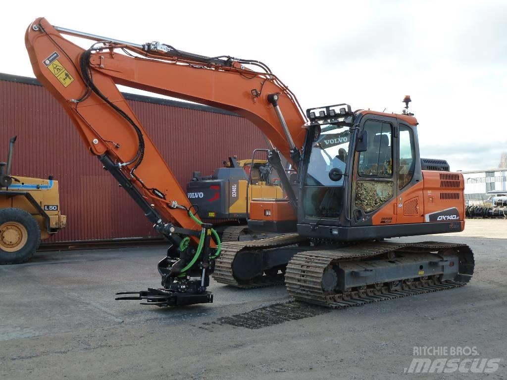 Doosan DX140LC-5 Escavadeiras de esteiras