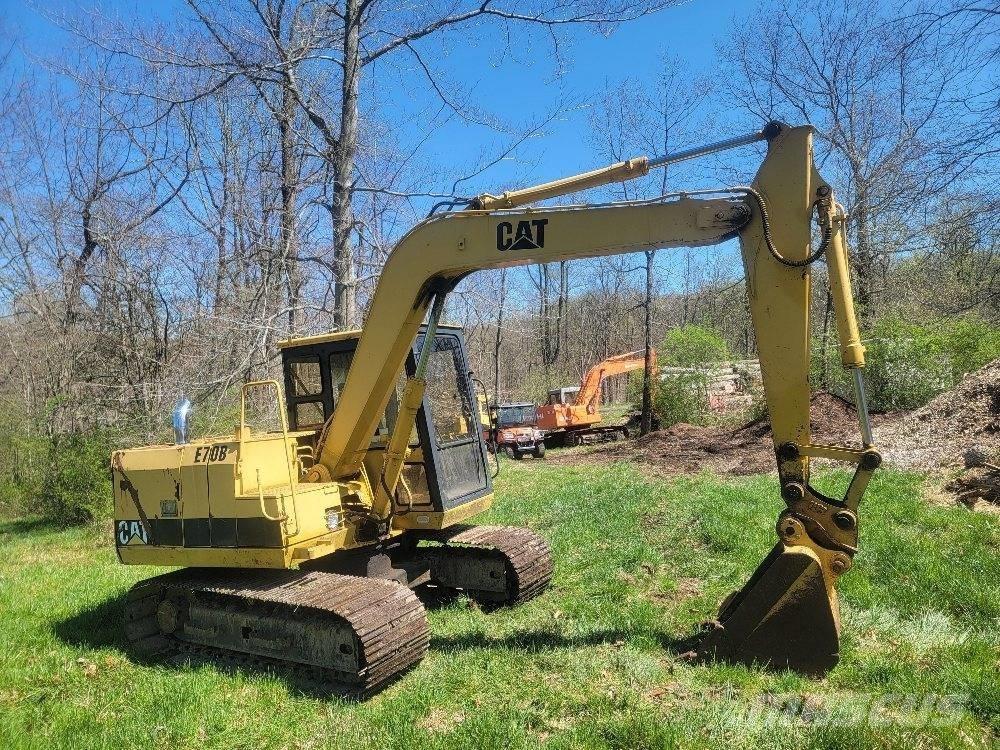 CAT E 70 B Escavadeiras de esteiras