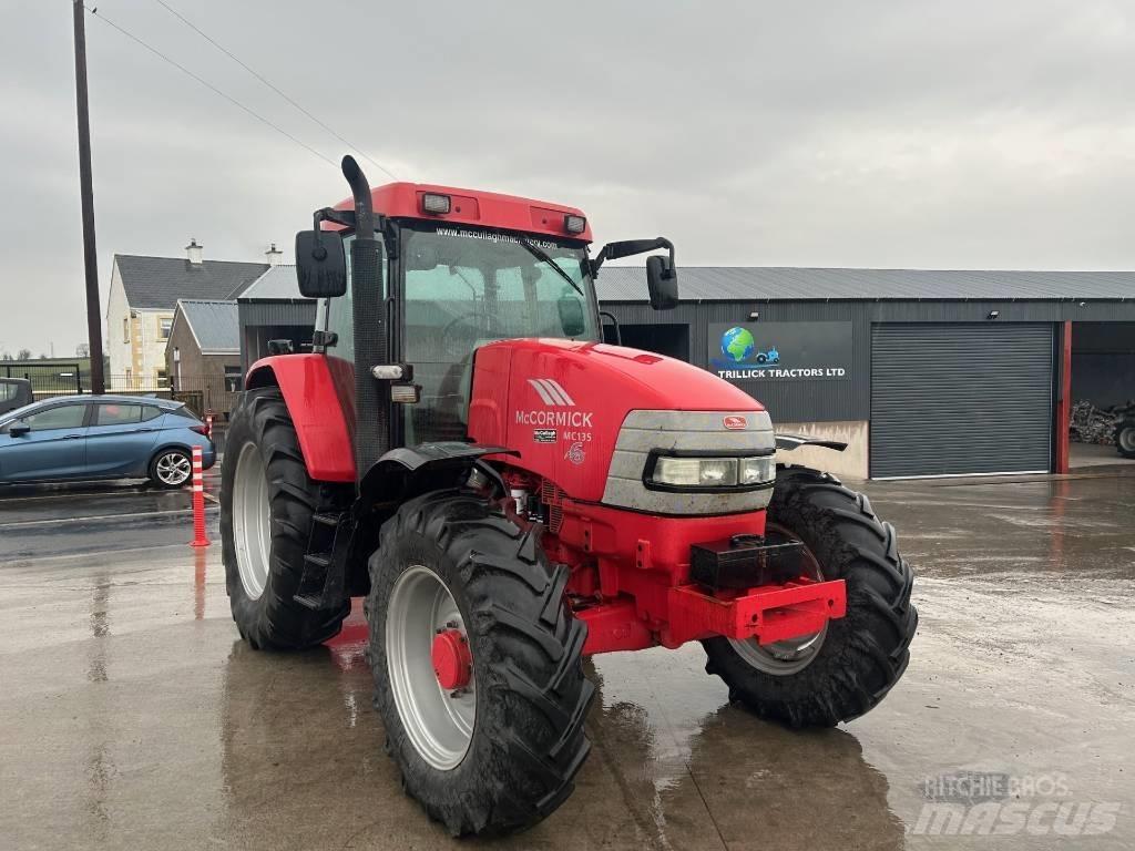 McCormick MC 135 Tratores Agrícolas usados
