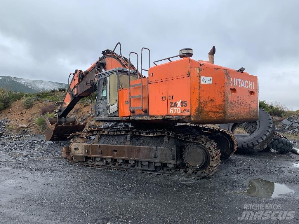 Hitachi 670 LCH-3 Escavadeiras de esteiras