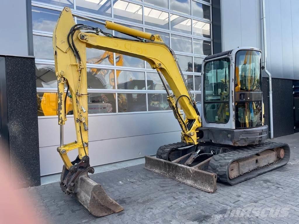 New Holland E50.2 Miniescavadeiras