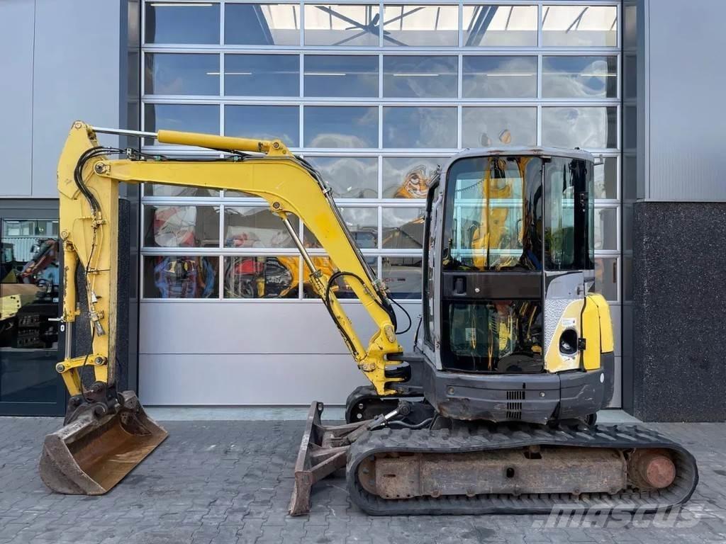 New Holland E50.2 Miniescavadeiras
