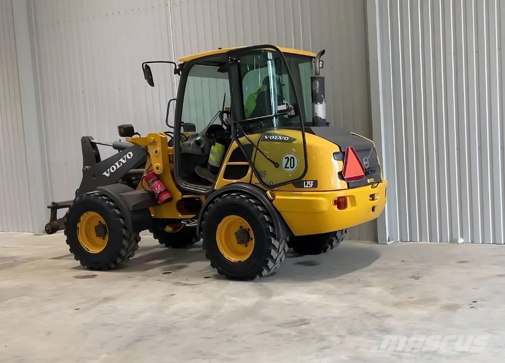 Volvo L 25 F Carregadeiras de rodas