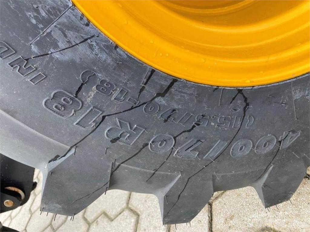 JCB 407 Carregadeiras de rodas