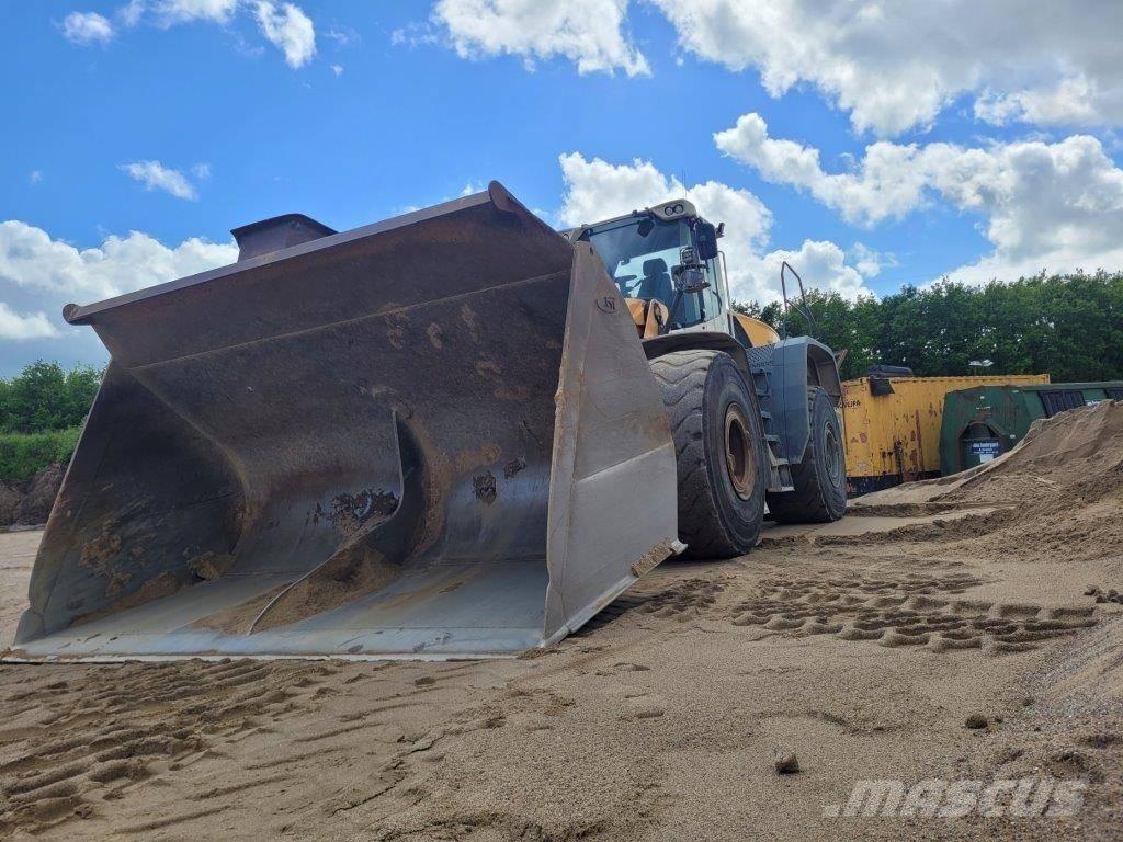 Liebherr L 586 Carregadeiras de rodas