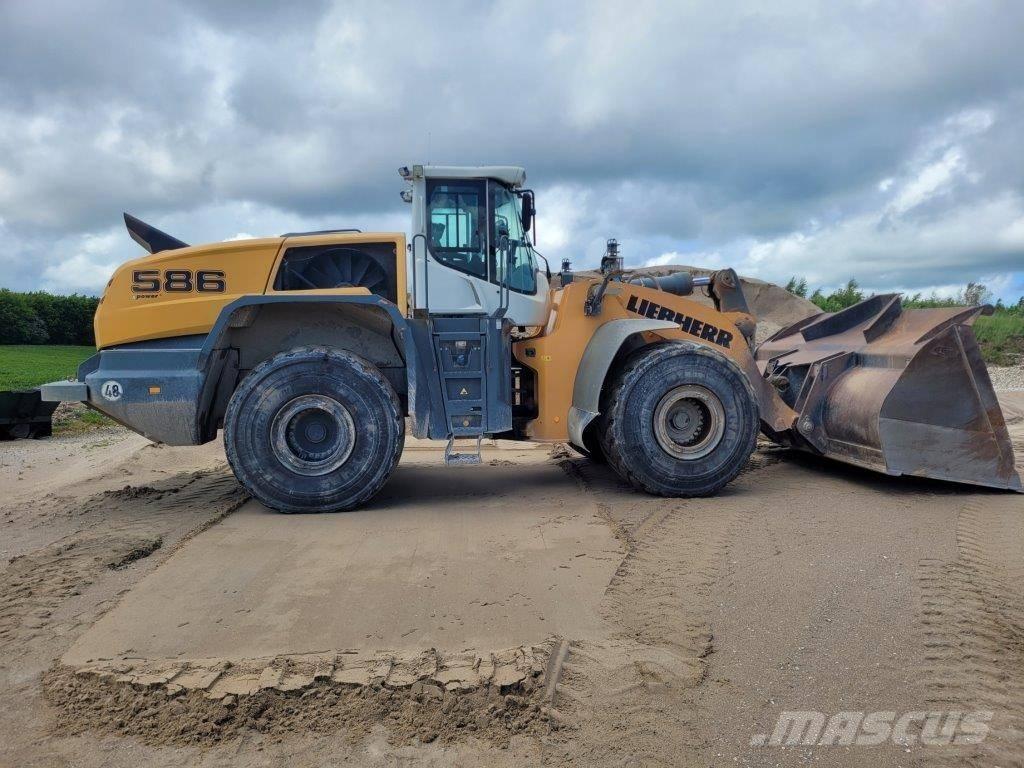 Liebherr L 586 Carregadeiras de rodas