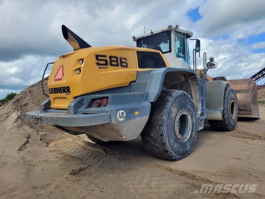 Liebherr L 586 Carregadeiras de rodas