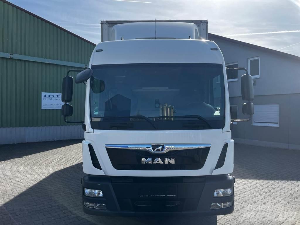 MAN TGL 8.220 Camiões caixa cortinas laterais