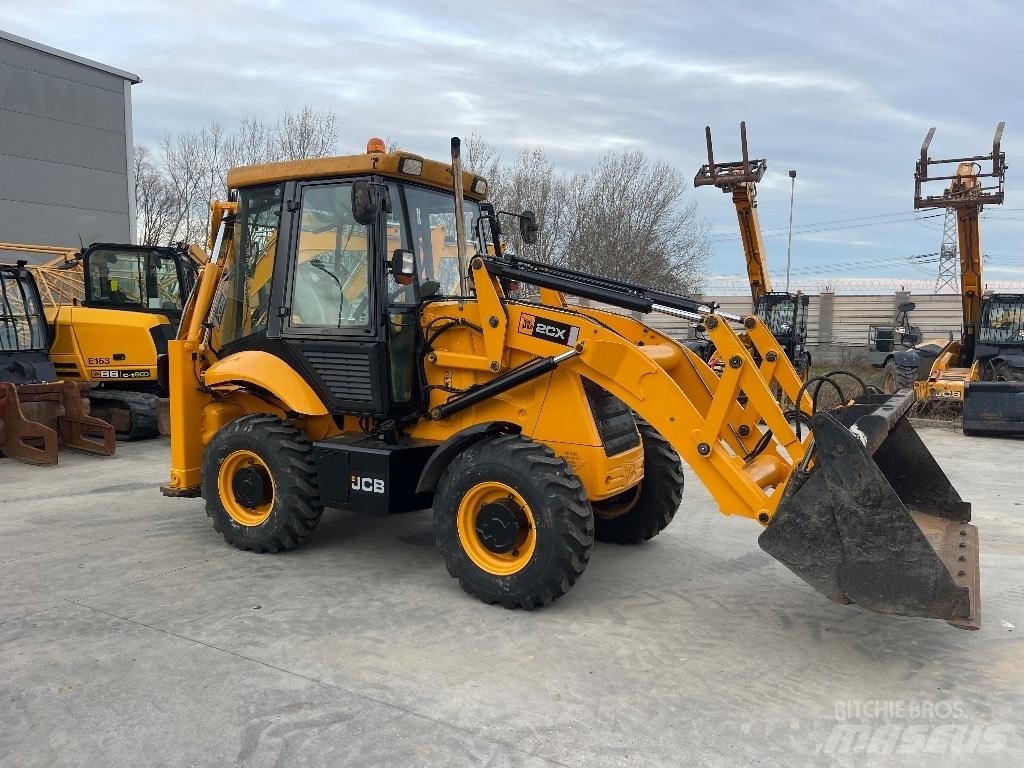 JCB 2 CX Retroescavadeiras
