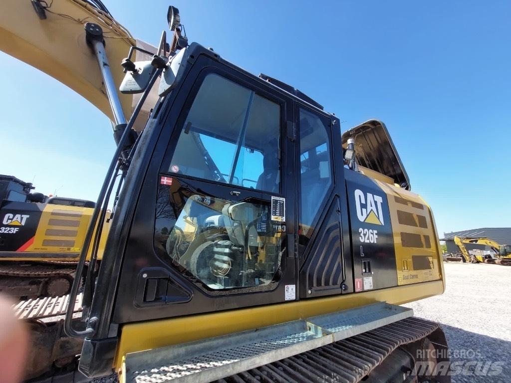CAT 326 F L Escavadeiras de esteiras
