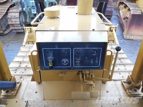 CAT D6G Dozers - Tratores rastos